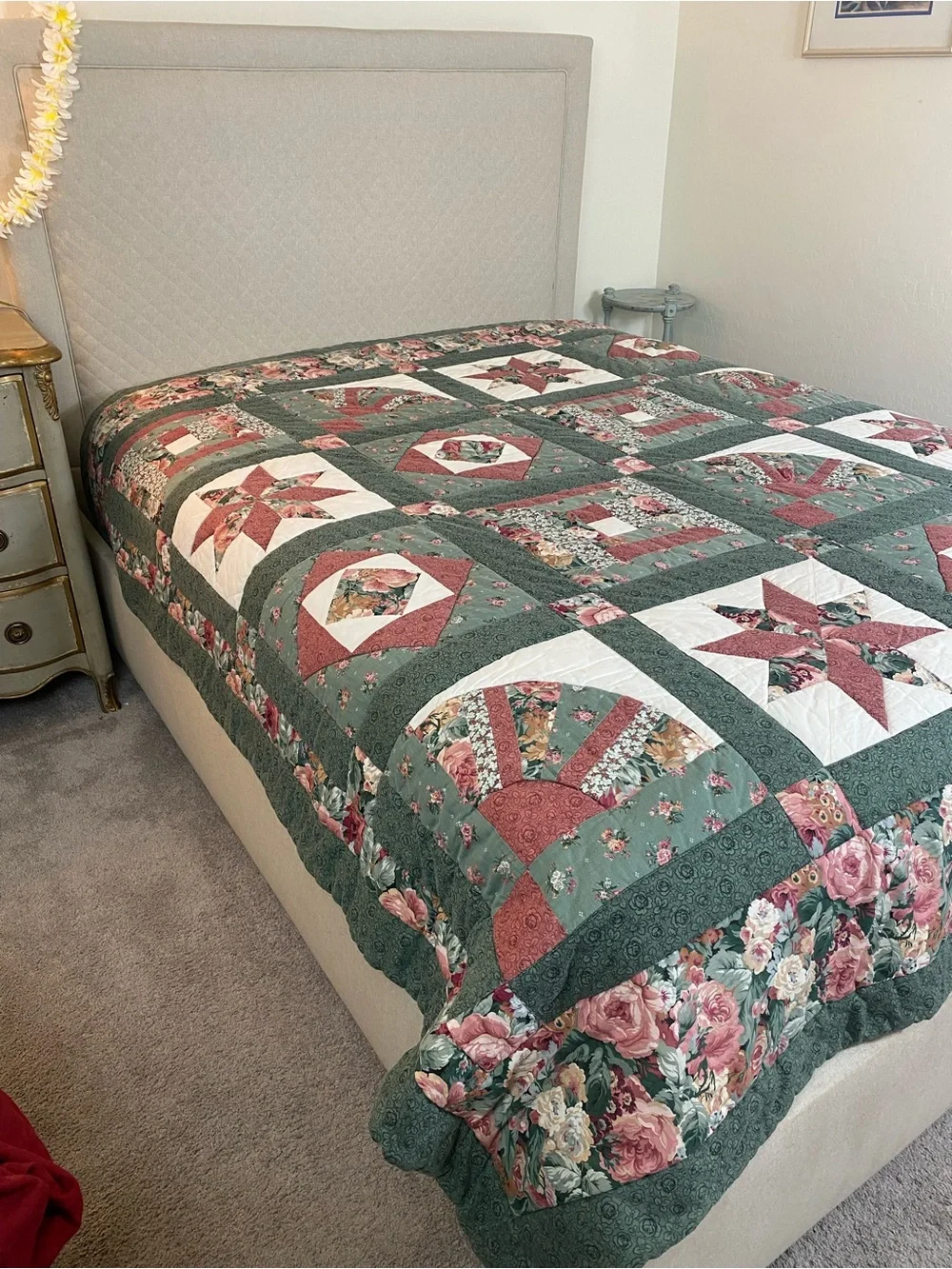 Floral Patchwork Quilt - Green & Rose Floral